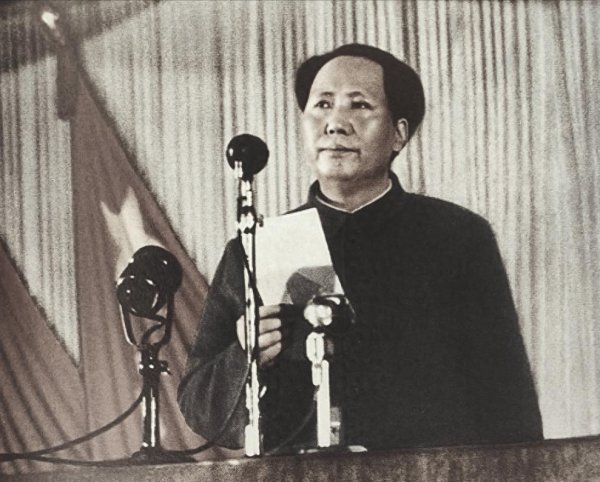 在线开户股票 1956年，新疆老农民要见毛主席，曾12次拦车上京失败，结果如何？
